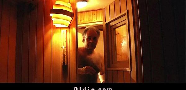  European hottie fucking old guy in the sauna cumshot swallow